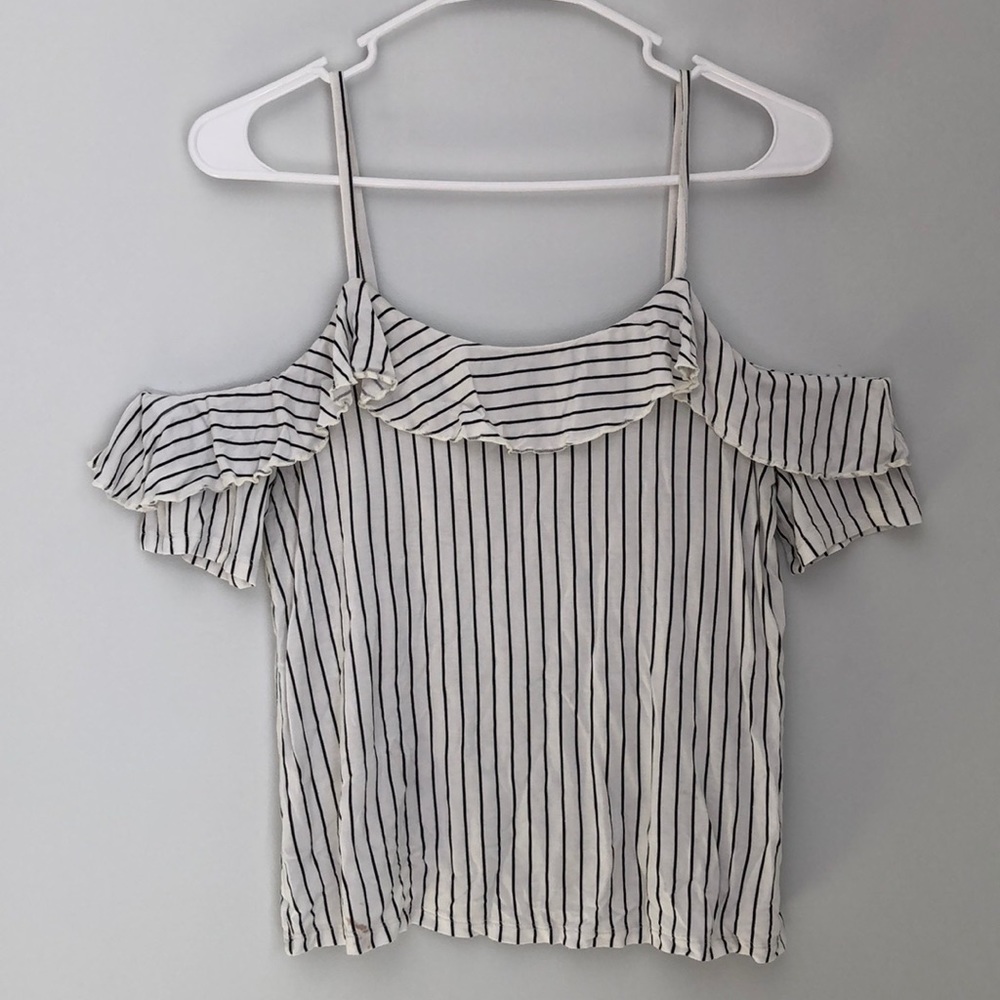 Off The Shoulder T-shirt